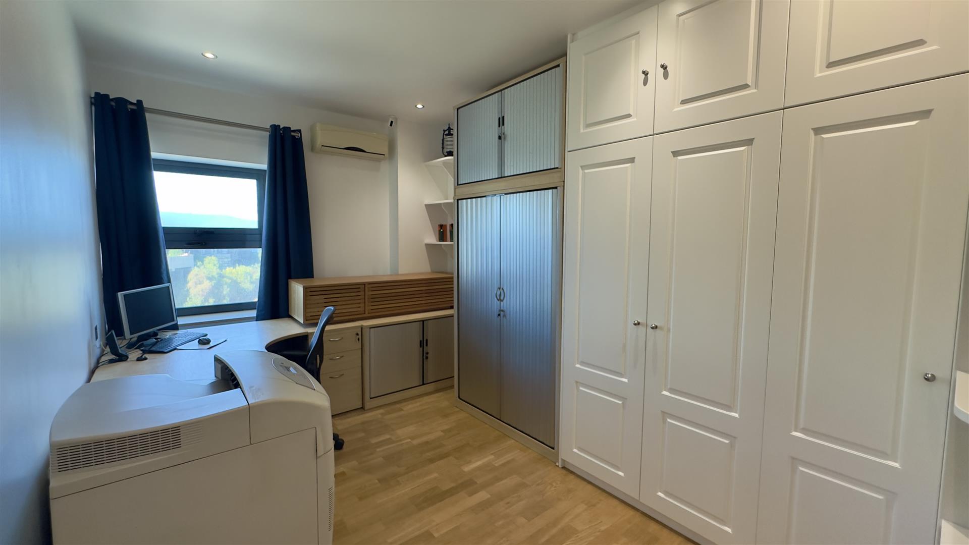 Image of Apartment - 3 Bedrooms - 2 Bathrooms for Sale in The Anchorage-Gibraltar, Image 7